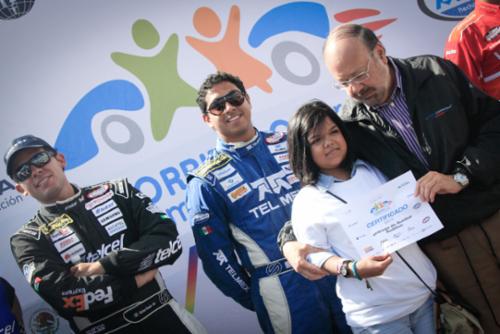 Corriendo para Cambiar Historias en el Aut&oacute;dromo Monterrey