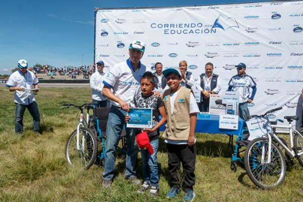 Fundaci&oacute;n TELMEX TELCEL, a Quer&eacute;taro con su programa Corriendo por la Educaci&oacute;n