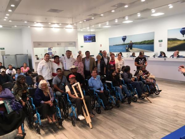 Corriendo por la Educaci&oacute;n entrega apoyos en Chiapas