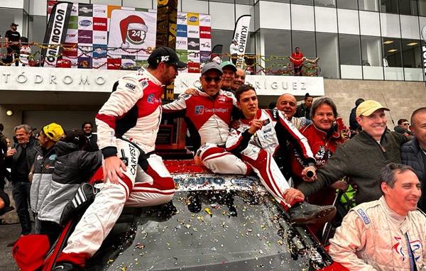 Triunfo absoluto de Sebasti&aacute;n &Aacute;lvarez en las 24 Horas de M&eacute;xico