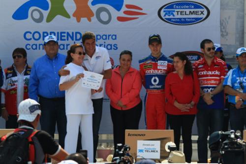 Corriendo para Cambiar Historias en el Hermanos Rodr&iacute;guez