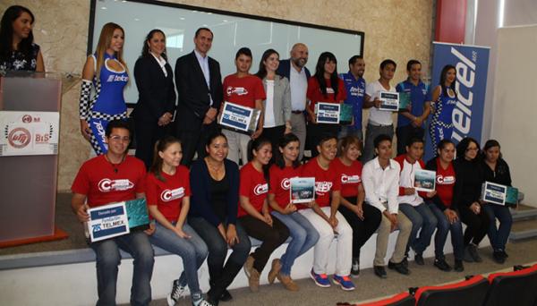 Entreg&oacute; Fundaci&oacute;n TELMEX apoyos sociales en Aguascalientes, en el marco de S&uacute;per Copa Telcel