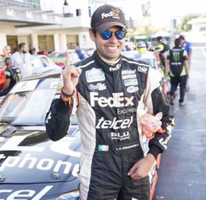 Michael D&ouml;rrbecker se queda con el campeonato de NASCAR FedEx Challenge en dram&aacute;tico final en CDMX